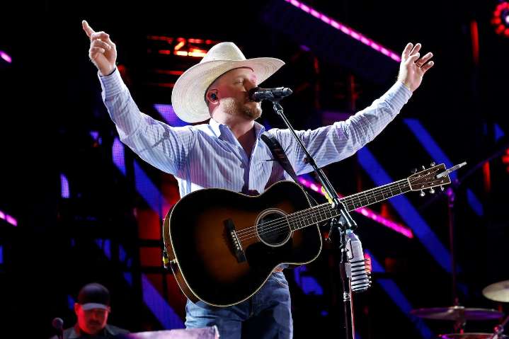 Find out which country singer made a major life announcement