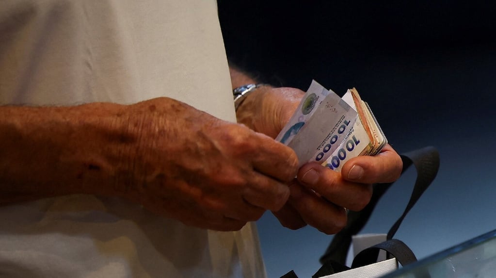 La suba de la inflación en los últimos dos meses profundizó la caída del salario real