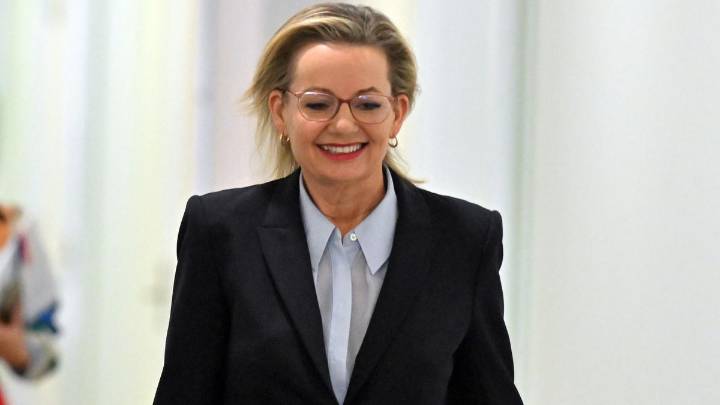 Australian news and politics live: Sussan Ley, Liberals discussing net zero policy after weeks of turmoil