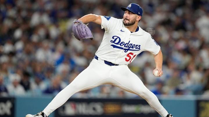 After missing World Series for personal reasons, Dodgers' Vesia says his baby daughter has died