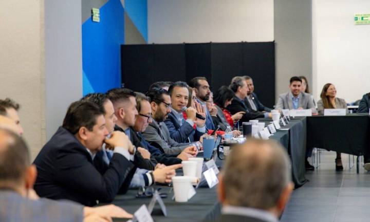 Alcalde Marco Bonilla expone avances en seguridad y economía ante consejeros de Canacintra