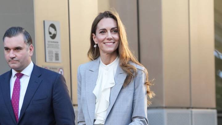 Princess Kate carries rarely-seen commuter bag