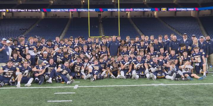 DeWitt football wins state title with a dominant 54-20 victory over Mt. Pleasant