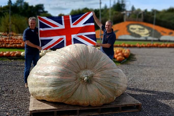 Brothers grow world's heaviest pumpkin of all time at 2,819 pounds