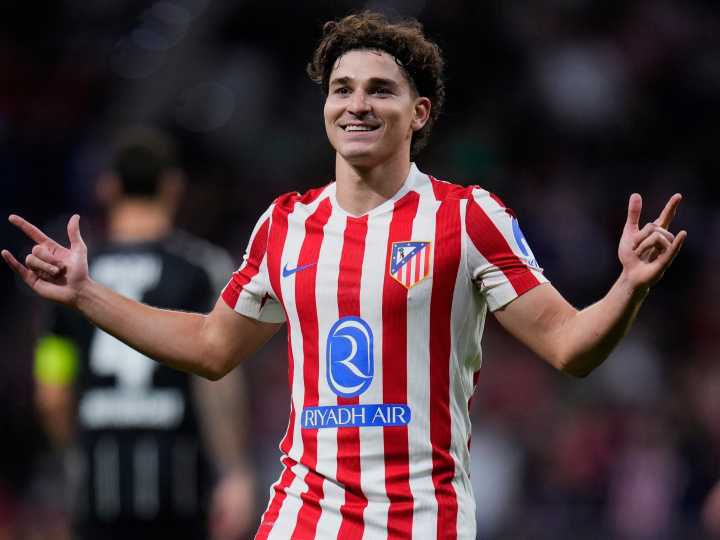 Julián Álvarez, mejor con Simeone que con Guardiola: superó sus 36 goles en el Manchester City con 1.000 minutos menos en Atlético de Madrid