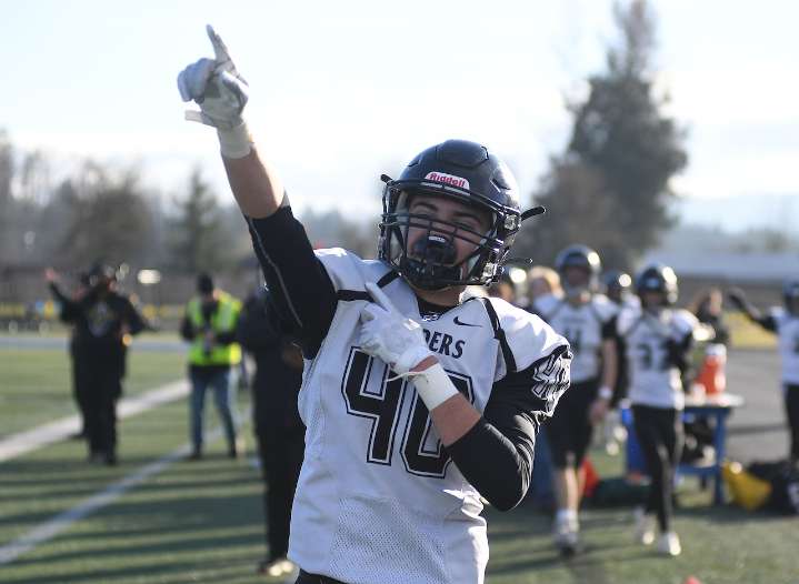 Lost River shocks red-hot Heppner in Class 2A football state title game
