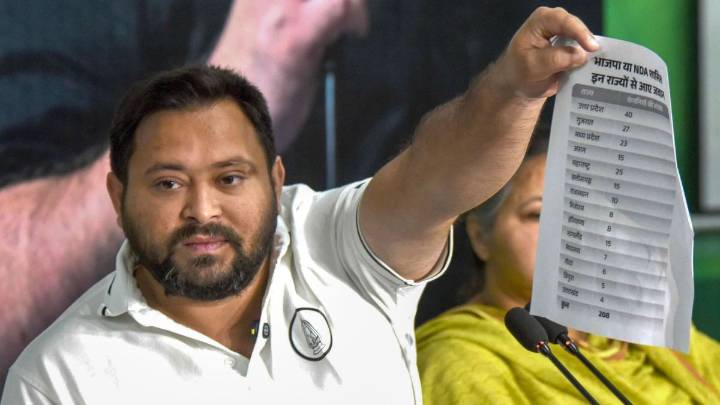 Tejashwi criticises EC for not disclosing gender-wise data of electors who voted in 1st phase