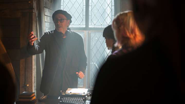 Netflix's Wednesday Season 3 Has Added A Tim Burton Regular As Aunt Ophelia