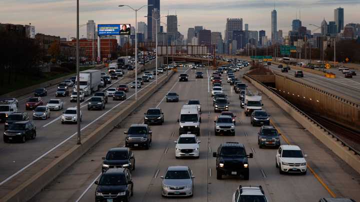 AAA forecasts record number of travelers for Thanksgiving holiday