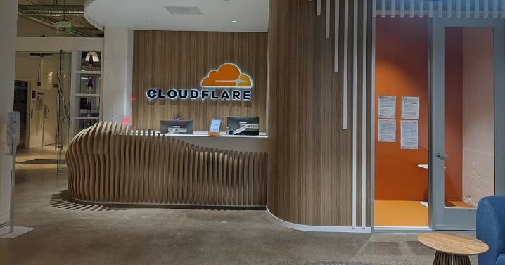 Registran caída de Cloudflare y fallan servicios web a nivel global: ChatGPT, Letterboxd, X…