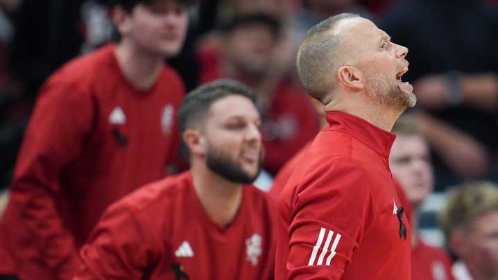 U of L begins Year 2 under Pat Kelsey with early statement win vs. UK