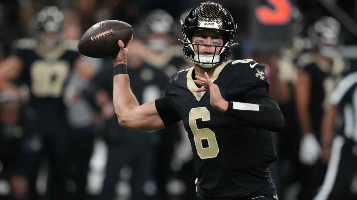 Saints’ Taysom Hill praises Tyler Shough’s ‘confidence’ after 3rd start