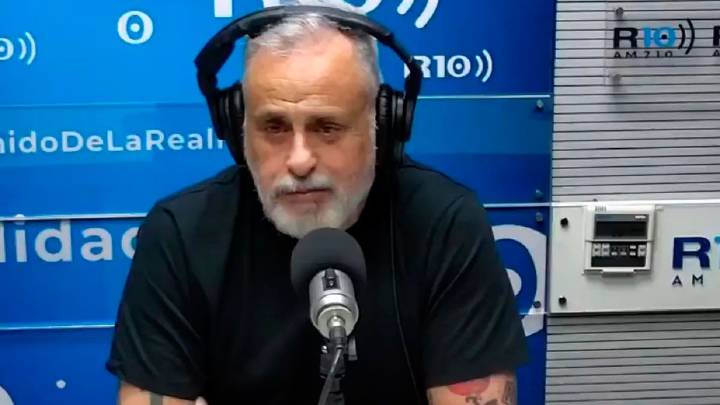 “Muy golpeado”: Jorge Rial renunció en vivo a Argenzuela y explicó los motivos