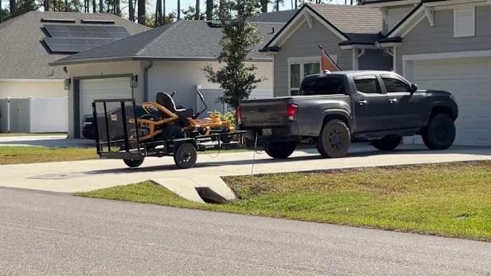 Palm Coast OKs ordinance allowing work trucks in home driveways long