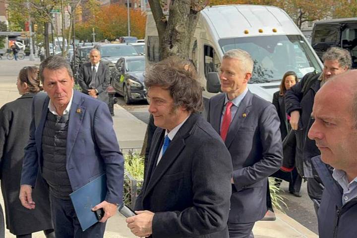 Cierra la gira. Milei se reúne en Nueva York con inversores antes de visitar la tumba del rabino de Lubavitch