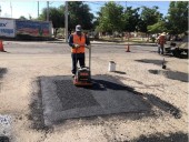 Continúa Gobierno Municipal jornadas de bacheo para dar  mantenimiento a calles de la ciudad