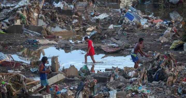 Vietnam hit by Typhoon Kalmaegi as tropical storm leaves 114 dead in Philippines