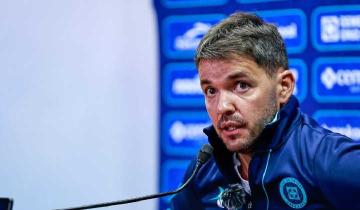 Nicolás Larcamón pide menos polémicas y deja un mensajito para los árbitros de la Liguilla