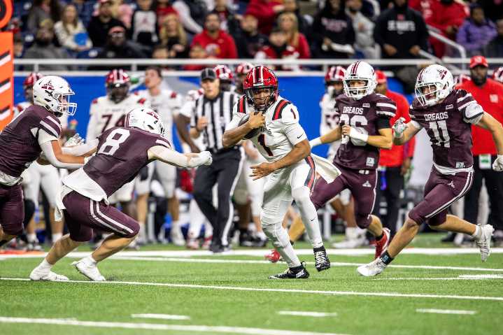 Orchard Lake St. Mary, Dexter both hit big plays in Division 2 final