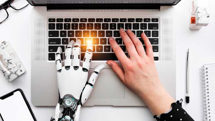 Un enfermo de ELA recupera la voz gracias a la Inteligencia Artificial