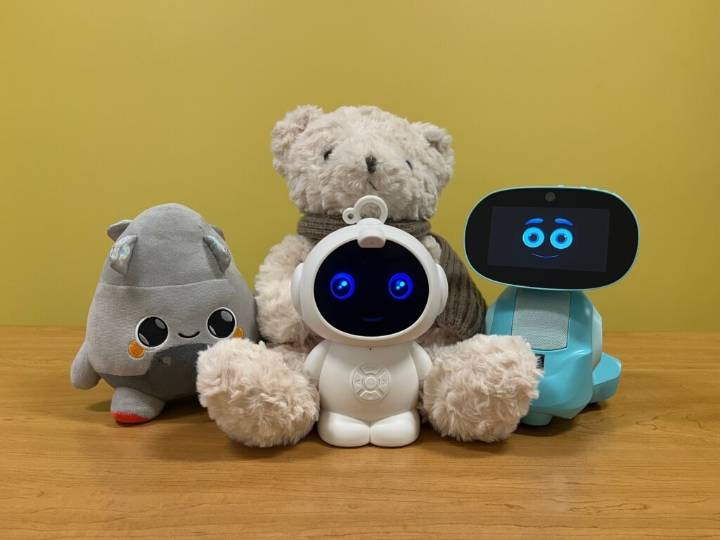 Advocacy groups urge parents to avoid AI toys this holiday season