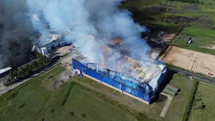 Se reactivó el incendio del Parque Industrial de Ezeiza