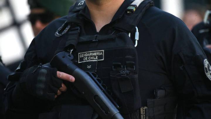 Decretan prisión preventiva para 11 gendarmes acusados de traficar drogas en la cárcel de Alto Hospicio