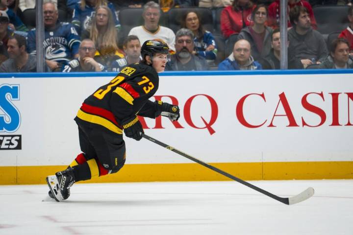 Canucks Reportedly Looking To Move Lukas Reichel