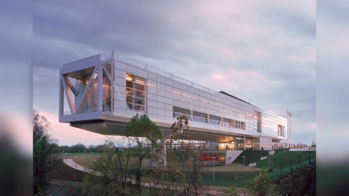 Clinton Presidential Center to reopen following end of government shutdown