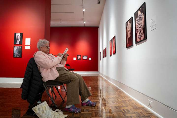 Creative Aging initiative transforms Flint museum into senior social hub