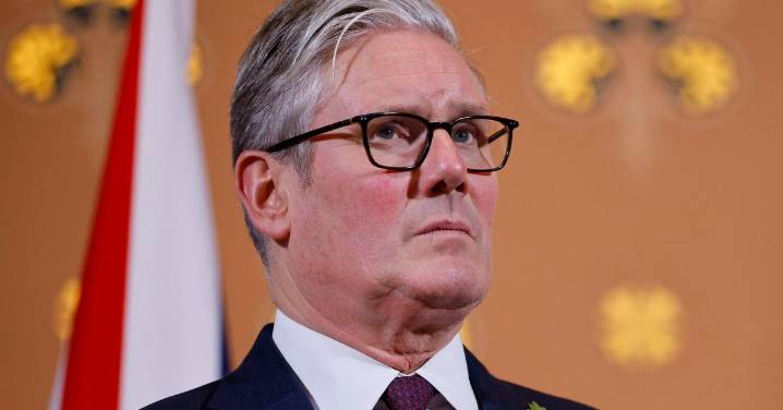 Starmer hará frente a cualquier intento de reemplazarlo como líder