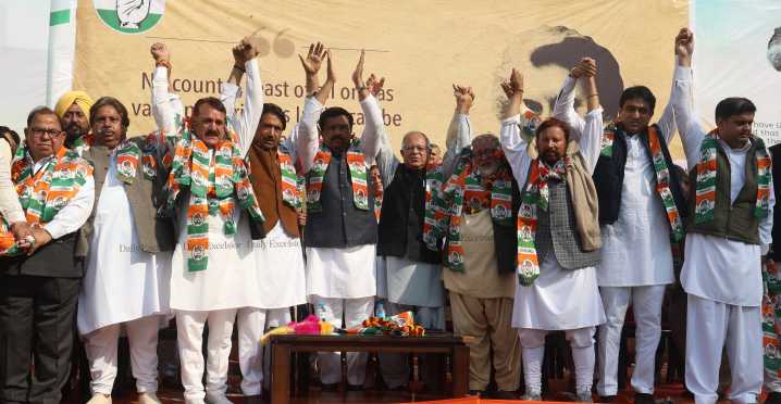 Setback For Ghulam Nabi Azad’s Party As Two Former Ministers Among Leaders Back In Cong