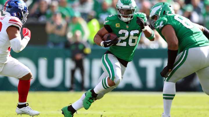 Eagles at Packers odds, picks and predictions