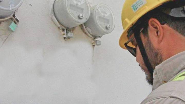 CFE: ¿cómo identificar un verdadero técnico de uno falso y evitar caer en fraudes?