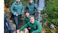 La Guardia Civil de Cáceres rescata a un perro que se había quedado enriscado