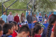 Entrega ICHIFE y Municipio de Delicias baños renovados durante el 60 aniversario de la 20 de Noviembre