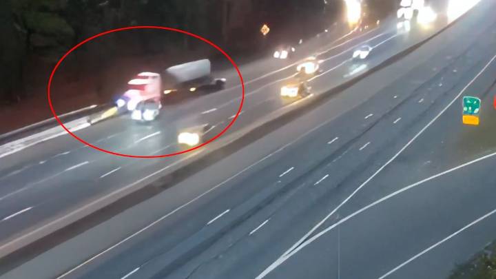 Un camión cisterna explotó y desató un infierno en una ruta