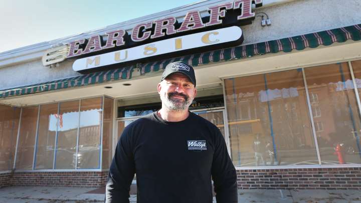 Ear Craft Music building plan in works as artist makes windows shine