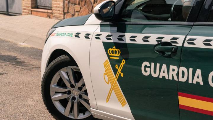 La Guardia Civil investiga la muerte violenta de una mujer en Málaga y detiene a su expareja