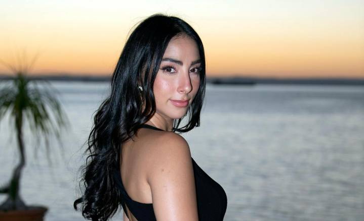 María Chacón, la recordada “Chofis” de Alegrijes y Rebujos, anuncia su compromiso con el empresario Christopher Den Uijil