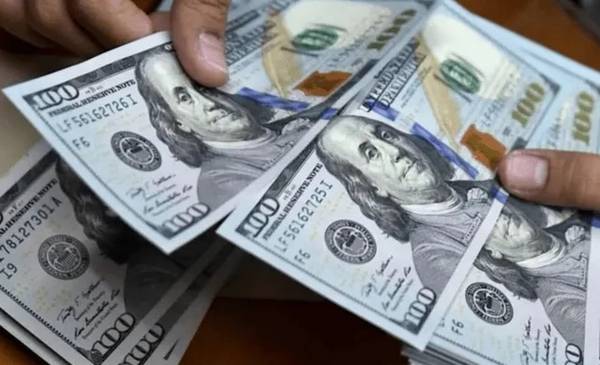 Por fin un fin de semana en paz para el dólar tras el cierre del viernes: ¿a cuánto cotiza?