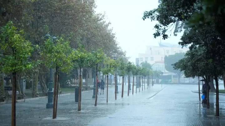 El Ayuntamiento de Sevilla activa el Plan de Emergencias por lluvias y tormentas