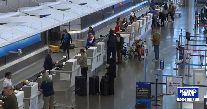 Record holiday travel expected in Kansas as Thanksgiving approaches