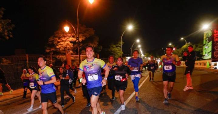 Querétaro tuvo una nueva edición de la Carrera Nocturna con miles de participantes