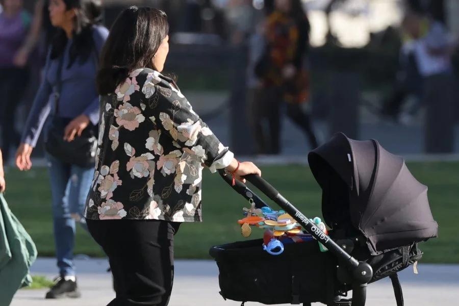 Bono por Hijo: ¿Quiénes lo reciben y cómo postular al beneficio?