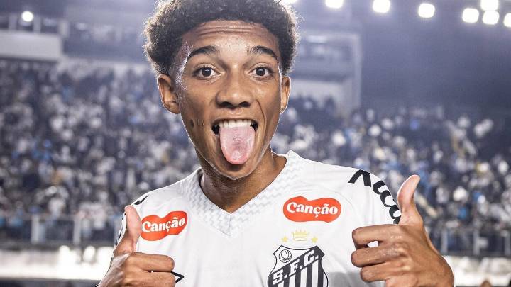 Un equipo de LaLiga contacta con los agentes del hijo de Robinho para conocer su precio