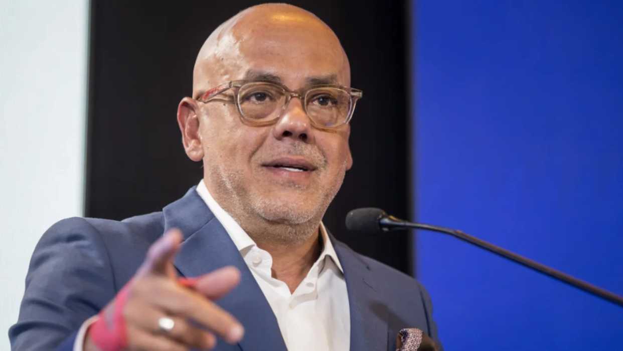 Jorge Rodríguez agradece a la Duma rusa por condenar la escalada militar de EEUU en el Caribe