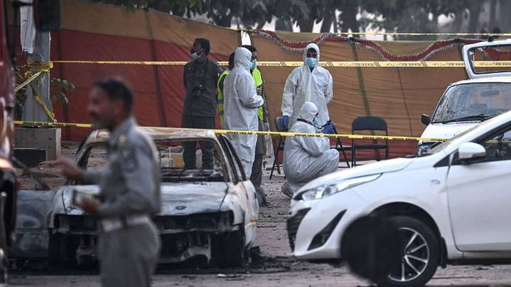 Pakistán confirma ataque suicida en Islamabad que mató a unas doce personas