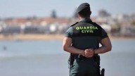 La Guardia Civil vigila los maleteros de los canarios en busca del spray obligatorio: hasta 200 euros de multa