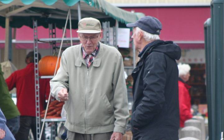 Mennonites Banned from Saying 'Oba'